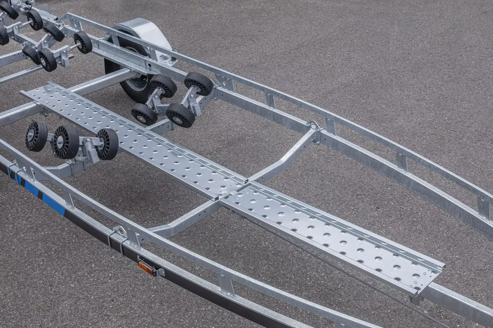 Jarrullinen venetraileri BP1500-RBAE multirulla - Image 2